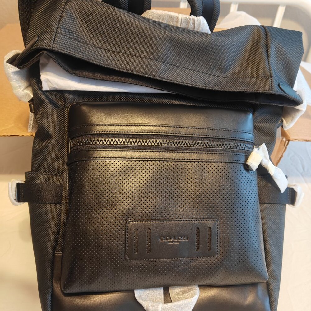 New in Original Packaging - COACH  Men’s TERRAIN ROLL TOP Backpack Black F24676 - Picture 4 of 10